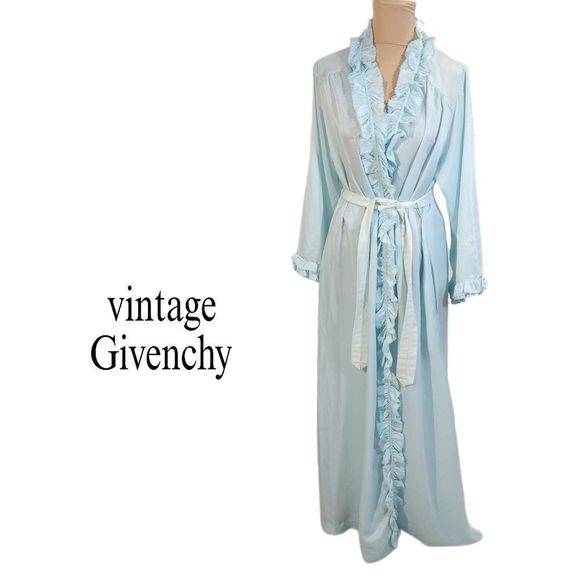Givenchy  true Vintage light blue sleep gown robe made in the US size medium - Picture 1 of 10